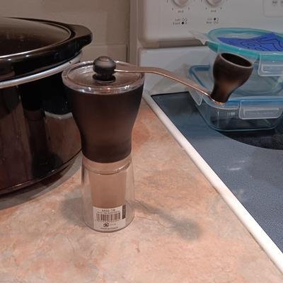 CROCK POT, HAND GRINDER AND STRAINER