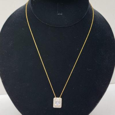 Dainty Sparkly Necklaces For Any Ocassion