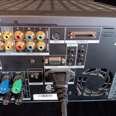 HARMAN KARDON RECEIVER W/REMOTE