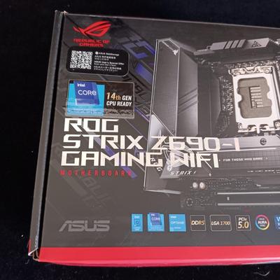ROG STRIX Z690 GAMING WIFI