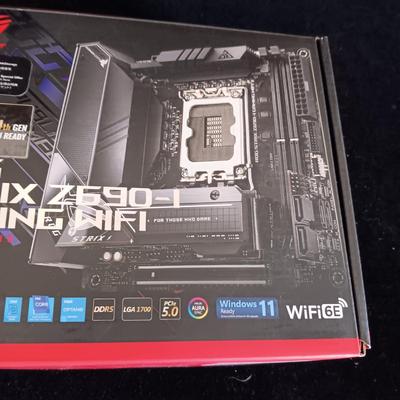 ROG STRIX Z690 GAMING WIFI
