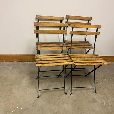 Moulin Galland Folding Iron & Wood Patio Set (2G1-MG)