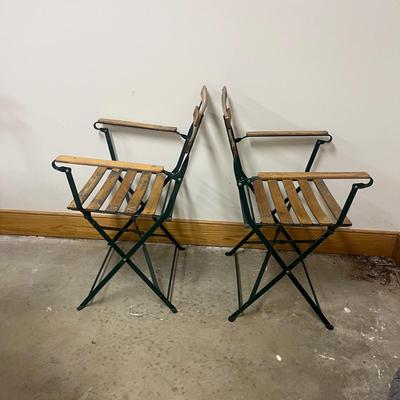 Moulin Galland Folding Iron & Wood Patio Set (2G1-MG)