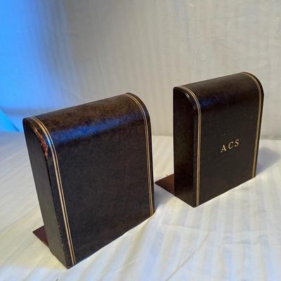 Antique Books + Bookends - Marcus Aurelius Antoninus & More (2L-RG)