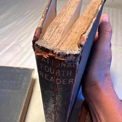 Antique Books + Bookends - Marcus Aurelius Antoninus & More (2L-RG)