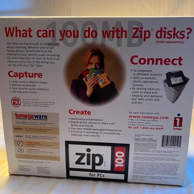 Zip 100 Portable Storage For PCs (2L-RG)