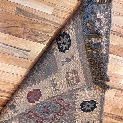 Neutral Tones Woven Small Area Rug & More (2L-RG)