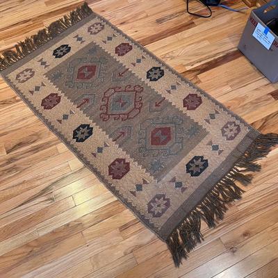 Neutral Tones Woven Small Area Rug & More (2L-RG)