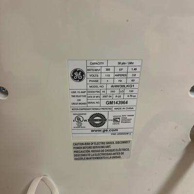 General Electric Dehumidifier (2G1-MG)