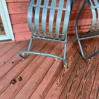 Matching Pair of Green Metal Patio Chairs (2L-RG)
