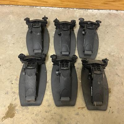 Thule Kayak Saddle Attachments for Roof Rack w/ Straps (2G1-MG)