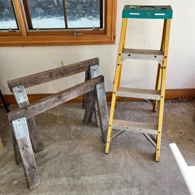 Ladder & Saw Horses (G-MK)