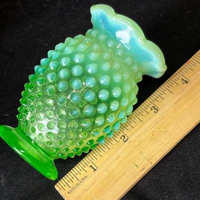 Lot 29 Assorted Art Glass / Uranium Glass