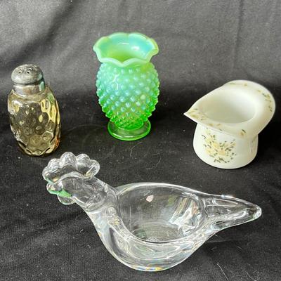 Lot 29 Assorted Art Glass / Uranium Glass