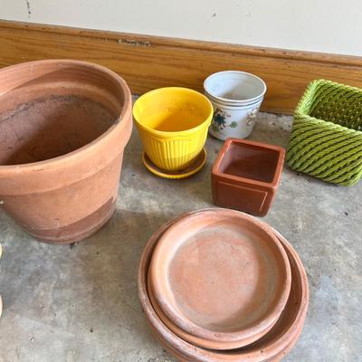 Gardening Hand Tools, Pots, and More (G-MK)