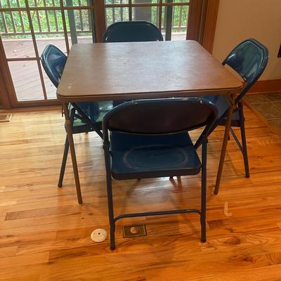 Samsonite Folding Card Table Plus Four Folding Chairs (L2-RG)