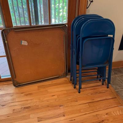 Samsonite Folding Card Table Plus Four Folding Chairs (L2-RG)