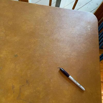 Samsonite Folding Card Table Plus Four Folding Chairs (L2-RG)