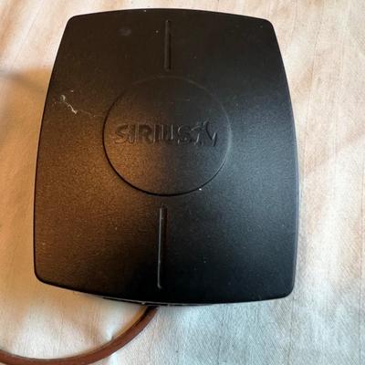 Soloist Universal Sound System & Sirius Satellite Radio (L2-RG)