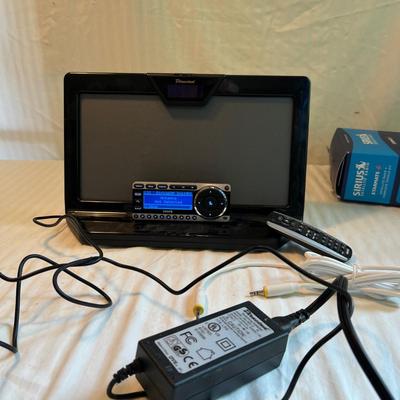 Soloist Universal Sound System & Sirius Satellite Radio (L2-RG)