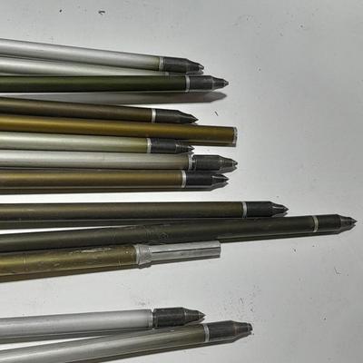 Arrows and wrist guards for a bow - At least a dozen arrows