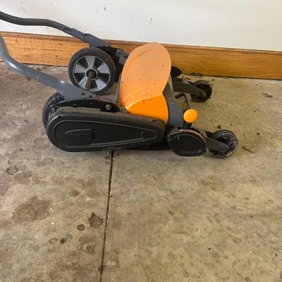 Fiskars & Husqvarna Reel Mowers (2G2-MG)