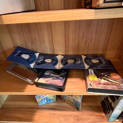 Microsoft Gaming Joystick, Flight Simulator, Myst and more Games Plus Books (L2-RG)