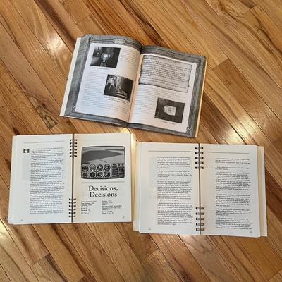 Microsoft Gaming Joystick, Flight Simulator, Myst and more Games Plus Books (L2-RG)