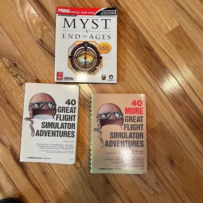 Microsoft Gaming Joystick, Flight Simulator, Myst and more Games Plus Books (L2-RG)