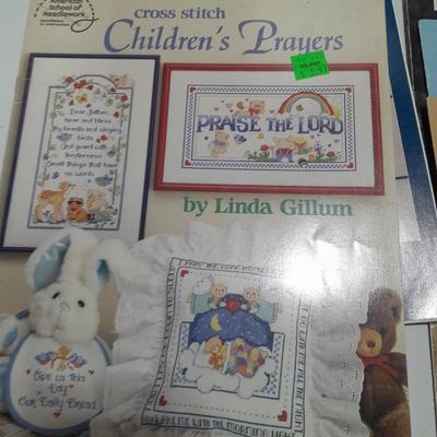 Variety of cross stitch / crafting books & pamphlets