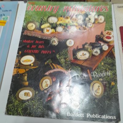 Variety of cross stitch / crafting books & pamphlets