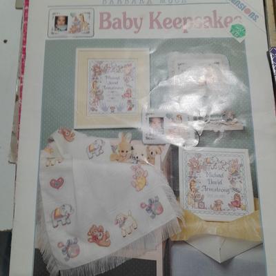 Variety of cross stitch / crafting books & pamphlets