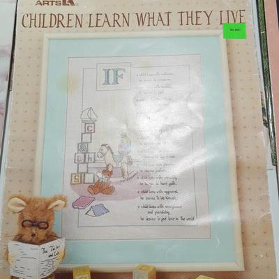 Variety of cross stitch / crafting books & pamphlets