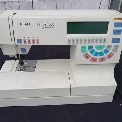 PFAFF Creative 7550 Germany made sewing machine with accessories (no power cord)