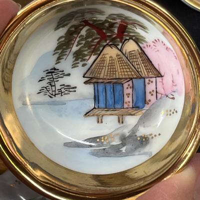 Lot 46 Japanese soy sauce bowls