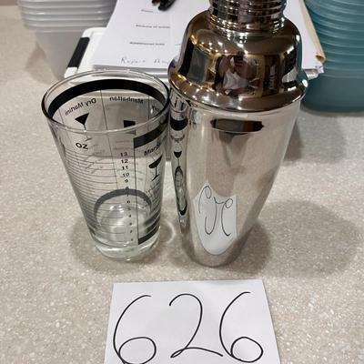 Stainless Steel Cocktail Shaker & Cocktail Measurement Glass