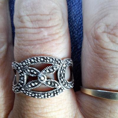 Sterling silver ring marcasite styled