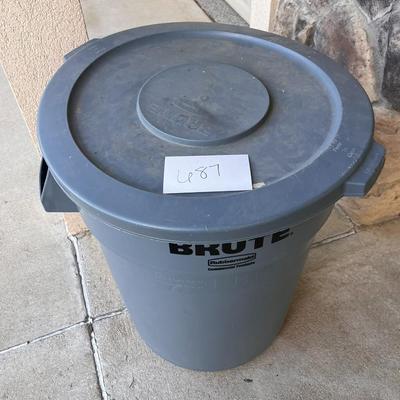 Blue Rubbermaid Brute Garbage Can