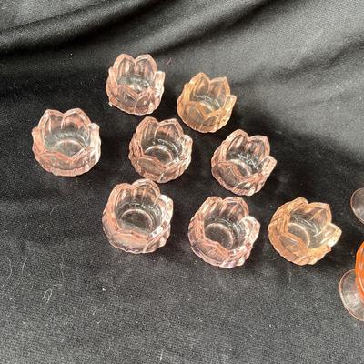 Lot 53 Pink Nut cups