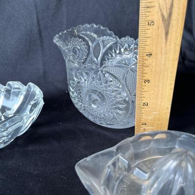 Lot 60 Lot of crystal glass