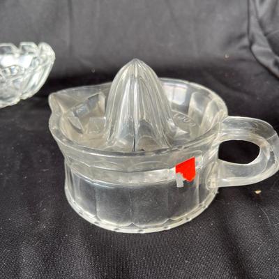 Lot 60 Lot of crystal glass