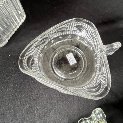 Lot 60 Lot of crystal glass