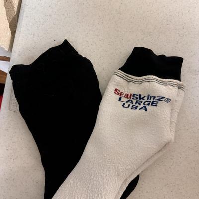 Cabela's Waterproof Gore-Tex Socks and Kayak Paddling Mitts (C-BBL)