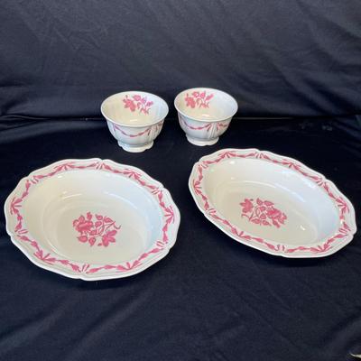 Lot 92 Williamsburg Husk by Wedgwood Veggie bowls & finger bowls