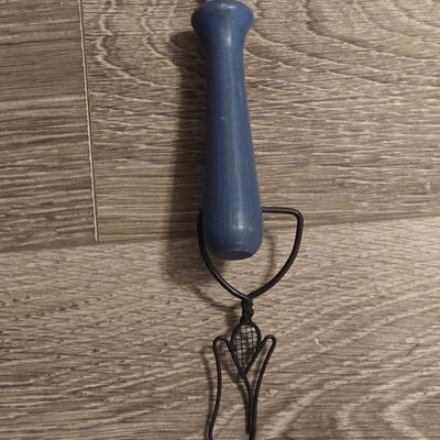 Vintage Metal Fall Scarecrow Fly Swatter with Wood Handle Deco