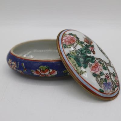 Macau Porcelain Trinket/Jewelry Dish