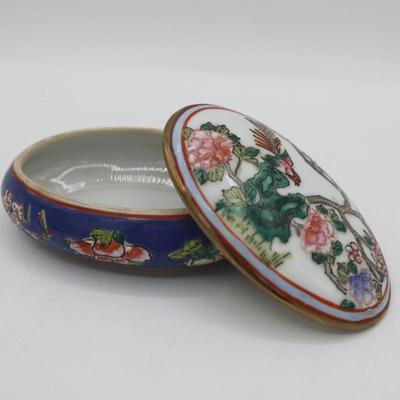 Macau Porcelain Trinket/Jewelry Dish