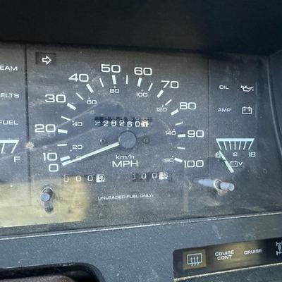 1992 4WD NISSAN PATHFINDER 228K **NO RESERVE**