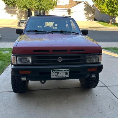 1992 4WD NISSAN PATHFINDER 228K **NO RESERVE**