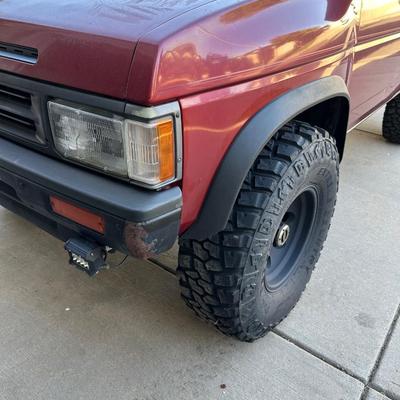 1992 4WD NISSAN PATHFINDER 228K **NO RESERVE**